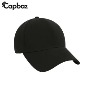 کلاه کپ مشکی ساده با پس زمینه سفید موجود در وب سایت اینترنتی کپ باز با جنس پلی استر راحت و بادوام